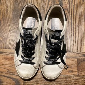Golden Goose Superstar size 36